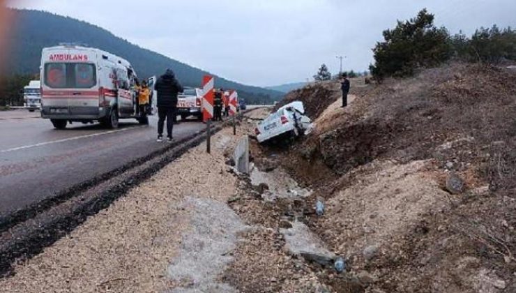 Otomobil şarampole devrildi : 1 ölü, 3 yaralı