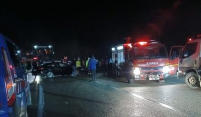 Sinop-Boyabat tünel çıkışında feci kaza: 1 ölü, 1 yaralı