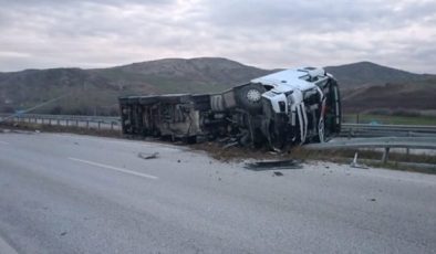 Tankerin devrilmesi nedeniyle kapanan Samsun-Ankara kara yolu açıldı