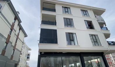 Aksaray’da cam balkon montajı yaparken düşen işçi öldü