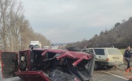 Başkent’teki trafik kazasında 3 kişi öldü, 3 kişi yaralandı