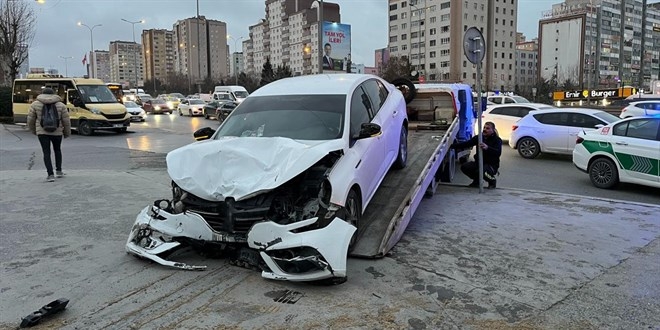 Beylikdüzü’nde 3 yayaya çarpan sürücü tutuklandı