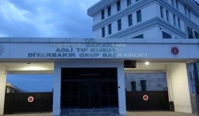 Diyarbakır’da amca çocuklarının kavgası kanlı bitti: 1 ölü, 1 yaralı