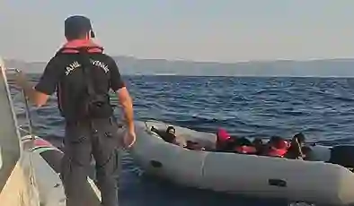 Fethiye açıklarında 19 düzensiz göçmen kurtarıldı, 30 göçmen yakalandı