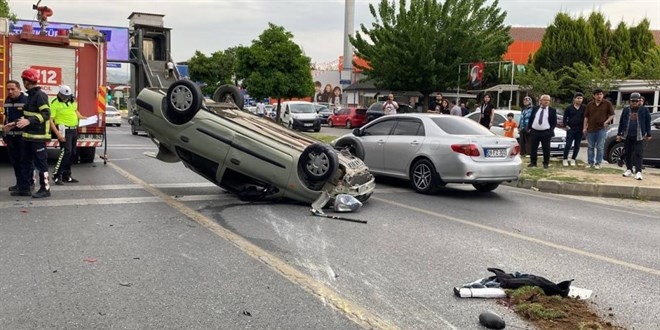 Takla atan araçtan fırlayan sürücü hayatını kaybetti