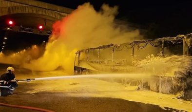 Yolcu otobüsü alevlere teslim oldu: 16 yolcu hastaneye kaldırıldı