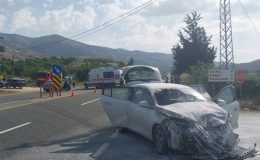 Elazığ’da iki otomobilin çarpıştığı kazada 2 kişi öldü