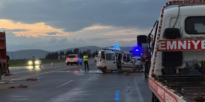 Hatay’da feci kaza: 5 ölü, 2 ağır yaralı