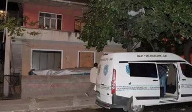 Ümraniye’de yaşlı anne ve oğlu yaşadıkları evde ölü bulundu