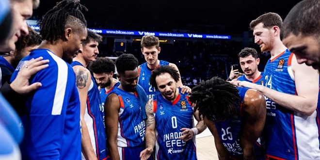 Anadolu Efes, play-off’ta 27. kez finalde