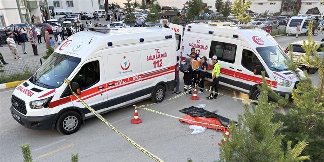 Erzurum’da bir aracın üzerinden geçtiği çocuk öldü