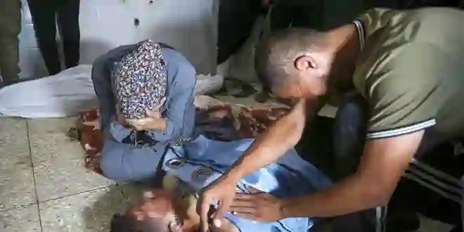 İsrail’in Nusayrak kampına düzenlediği saldırılarda ölü sayısı 17’ye yükseldi