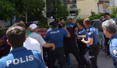 Kiracının çocukları evi yaktı, çıkan arbedede polis biber gazıyla müdahale etti