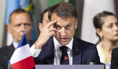 Macron’dan muhalefet partilerine ‘iç savaş’ uyarısı