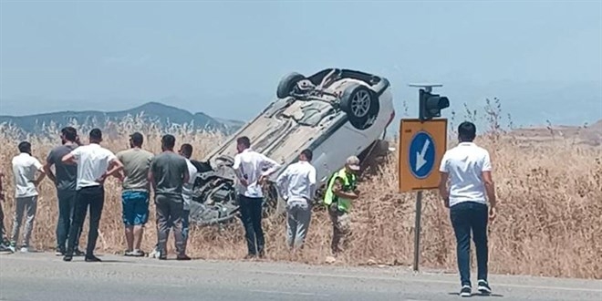 Takla atan araçtan yara almadan çıktı