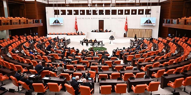 En düşük emekli aylığına zammı da içeren teklif Genel Kurul’da