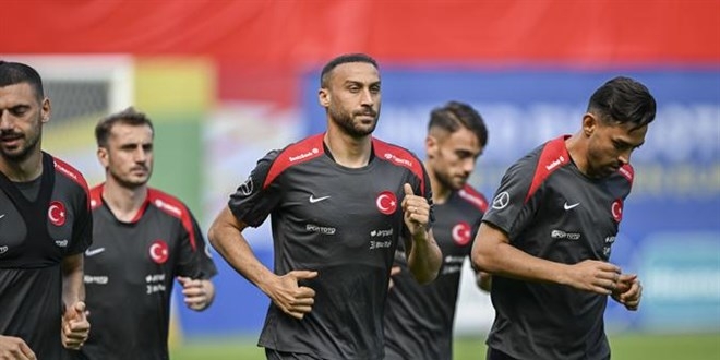 Fenerbahçe Cenk Tosun’u açıkladı