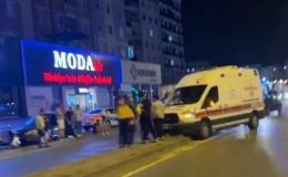 Hasta taşıyan ambulans kaza yaptı: 1 polis yaralandı