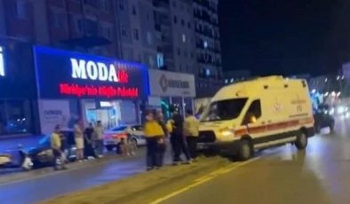 Hasta taşıyan ambulans kaza yaptı: 1 polis yaralandı