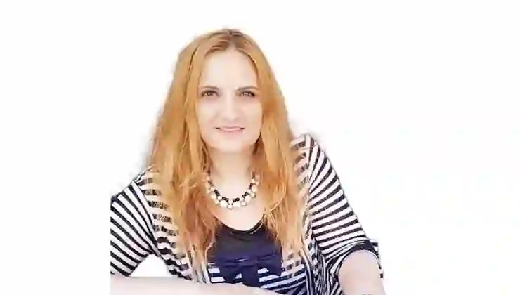 SOLGUN BİR ÇİÇEK ADI SÜMEYYE