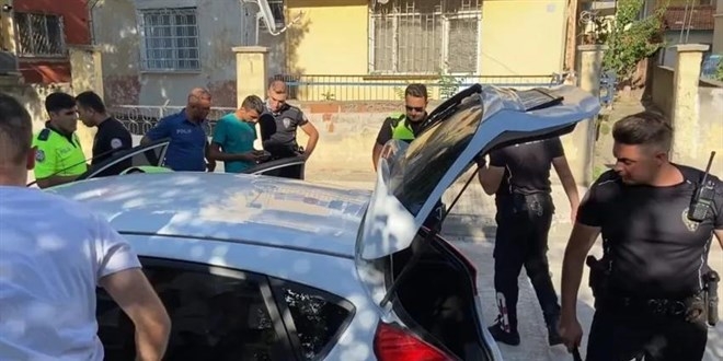 Çorum’da polisin ‘dur’ ihtiyarına uymayan 2 sürücüye, 41 bin 427 lira ceza