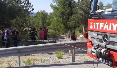 Denizli’de devrilen otomobildeki 1 kişi öldü, 2 kişi yaralandı