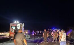 Mardin’de otomobil traktöre çarptı: 2 ölü, 3 yaralı