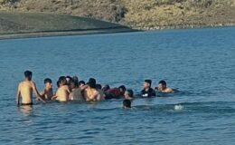 Muş’ta baraj gölüne giren 5 kişiden 4’ünün cansız bedenine ulaşıldı