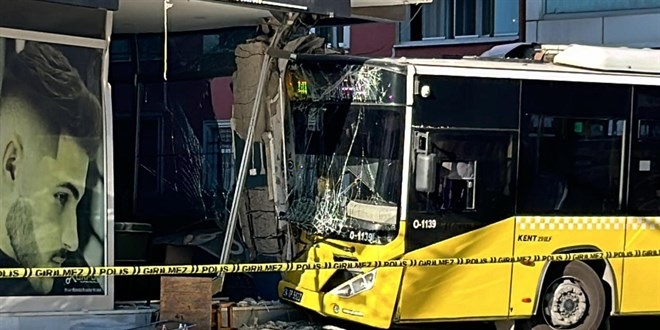 Pendik’te İETT otobüsünün çarptığı binanın yıkımına karar verildi