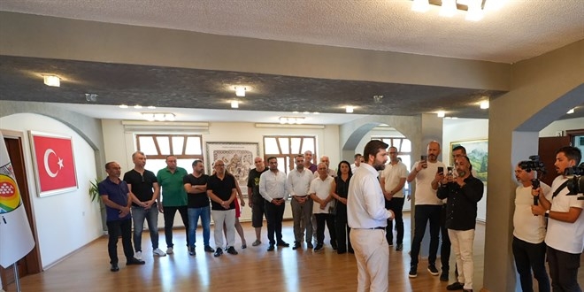 İşçilerin kıdem tazminatı ödenmedi, Başkanının makam odasındaki eşyalar haczedildi