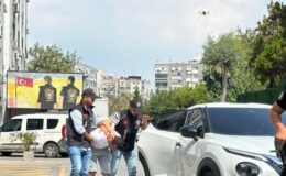 İzmir’de 2 kişiyi öldürüp 3 kişiyi yaralayan gaspçı katil tutuklandı