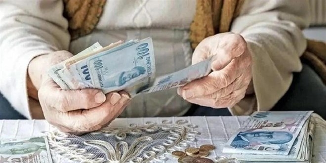 Kendini savcı olarak tanıttı, emekli işçiyi 3 milyon lira dolandırdı