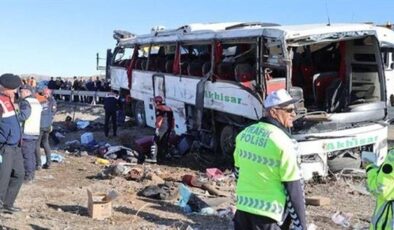 Aksaray’da 6 kişinin öldüğü tur otobüsü kazasında şoför tutuklandı