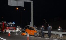 Ankara’da bariyere çarpan taksinin şoförü öldü