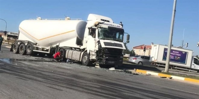 Ankara’da tır ile belediye otobüsü çarpıştı