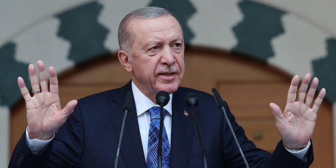 Erdoğan: Dinimizi istismar eden çıkar gruplarına meydanı boş bırakmamalıyız