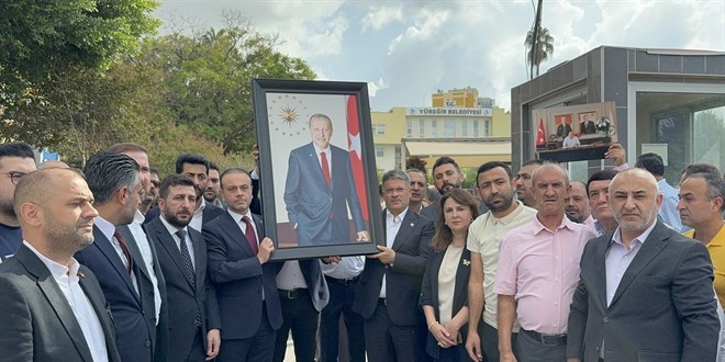 Erdoğan’ın fotoğrafının poşetle bahçeye atılmasına soruşturma