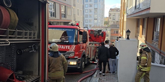 İstanbul’da 5 katlı binada yangın