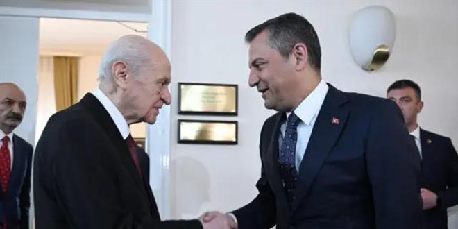 Özel ve Bahçeli’den yeni yasama yılı resepsiyonunda ‘siyasi söylem’ sohbeti