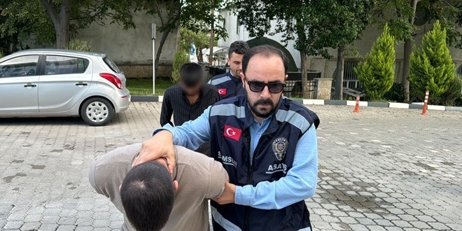 Polis memurunun evinden hırsızlık yapan 2 zanlı tutuklandı