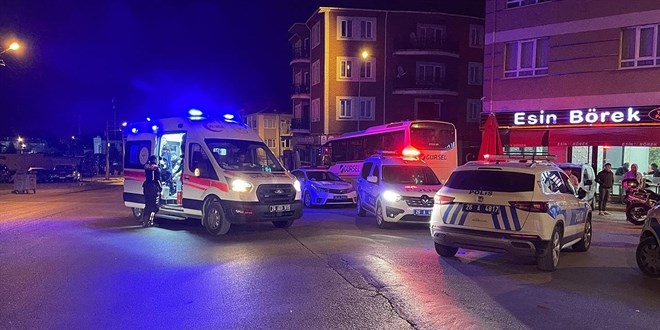 Polisten kaçan şüpheli kazaya neden oldu: 2’si polis 4 yaralı