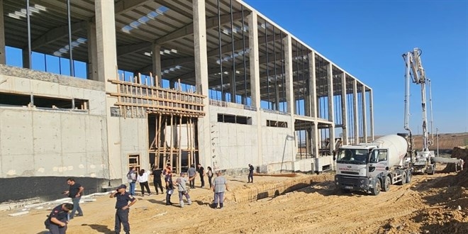 Tekirdağ’da ara katı çöken fabrika inşaatında 1 işçi öldü, 3 işçi yaralandı