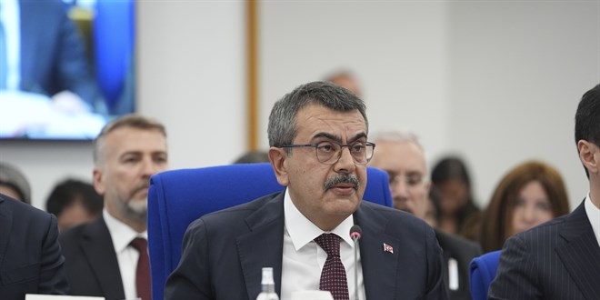 Bakan Tekin: Mülakat ile sadece 1100 kişinin yeri değişti