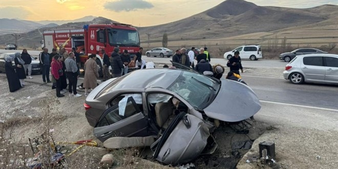 Erzurum’da otomobil su kanalına çarptı: 3 ölü, 2 yaralı