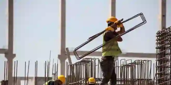 2 ilde inşaattan düşen 2 işçi öldü