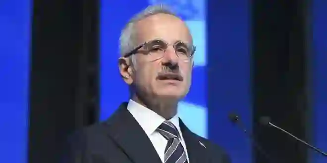 Bakan Uraloğlu’ndan internet paketlerine zam açıklaması