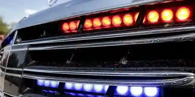 Bakan Yerlikaya: Usulsüz çakar kullananlara 96 bin lira ceza uygulanacak