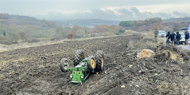 Çanakkale’de devrilen traktörün sürücüsü öldü