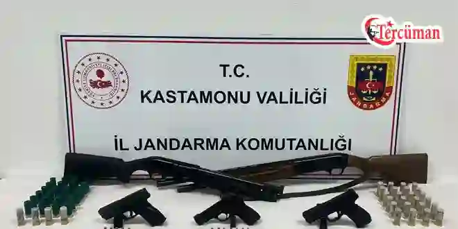 Silah kaçakçılığı yaptıkları iddiasıyla 5 zanlı yakalandı