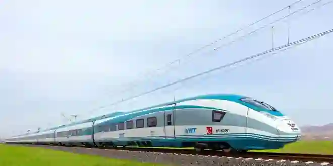 Uraloğlu: Taşımacılıkta demir yolunun payı artırılacak